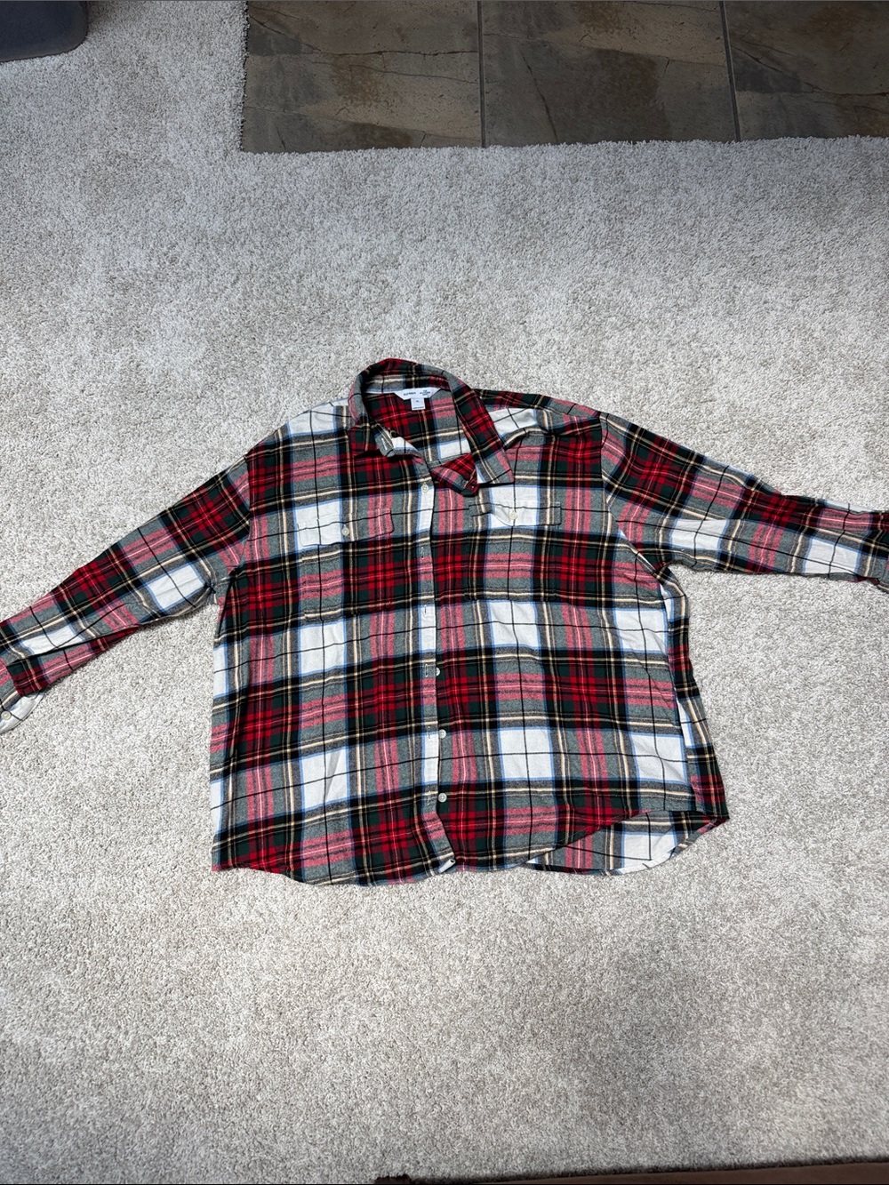 Old Navy Flannel Boyfriend Button down. Like new! XL